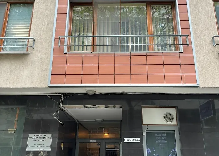 студио 3 * Burgasz